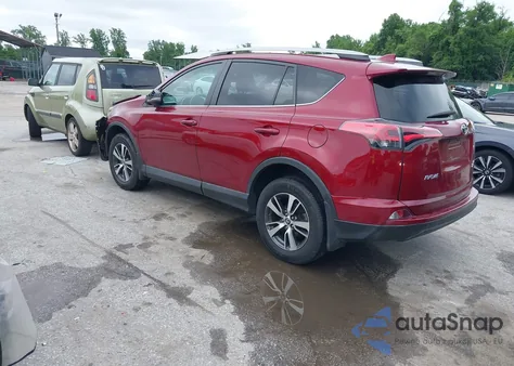 2018 Toyota Rav4 Xle z USA, uszkodzony, nr VIN 2T3RFREV2JW839921